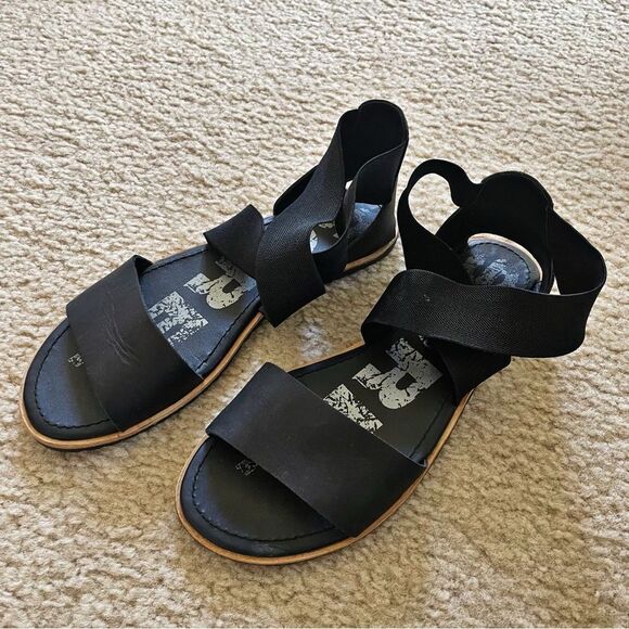 SOREL Stylish Black Women's Sandals Thick Straps Gladiator Style Size 8 - Picture 1 of 8